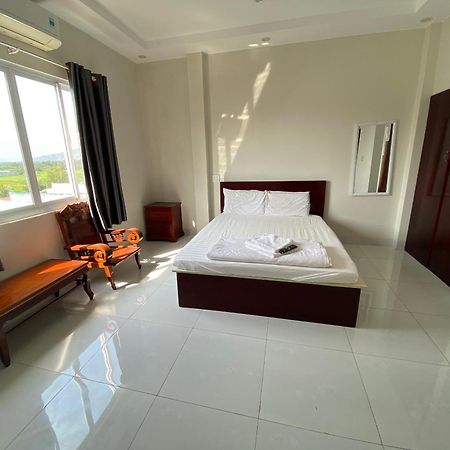 Phong Lan Guesthouse Chau Doc Esterno foto