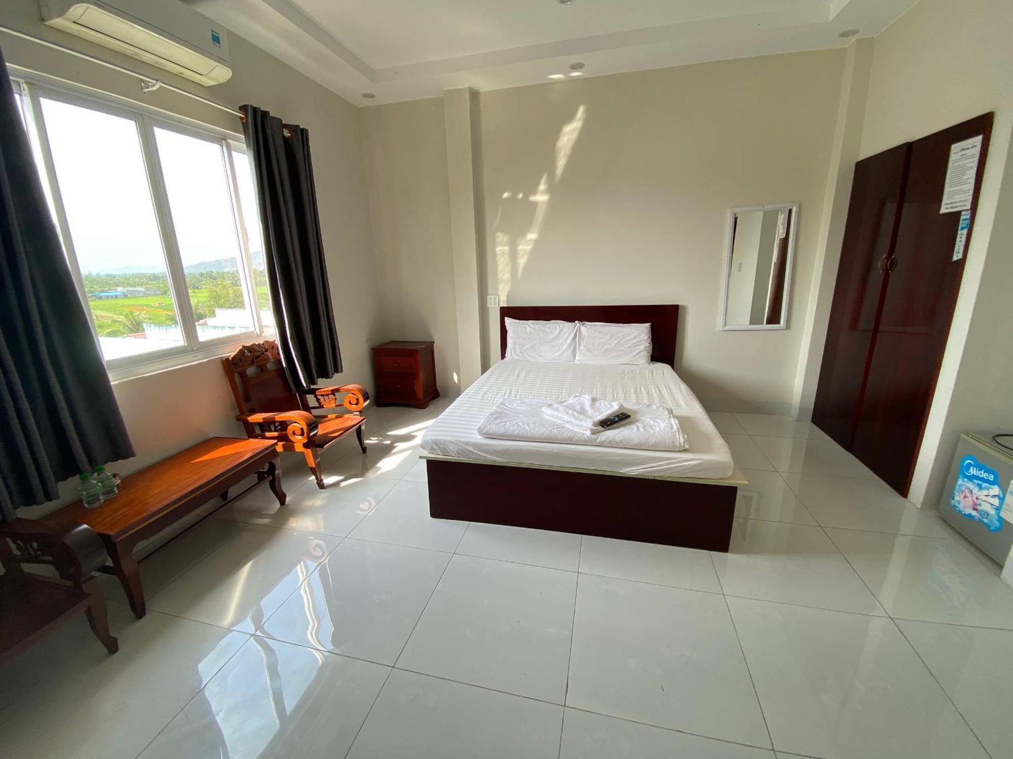 Phong Lan Guesthouse Chau Doc Esterno foto