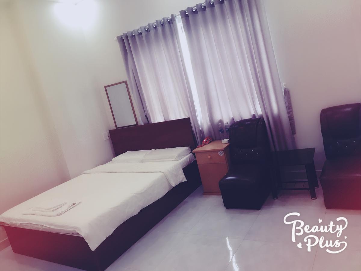 Phong Lan Guesthouse Chau Doc Esterno foto